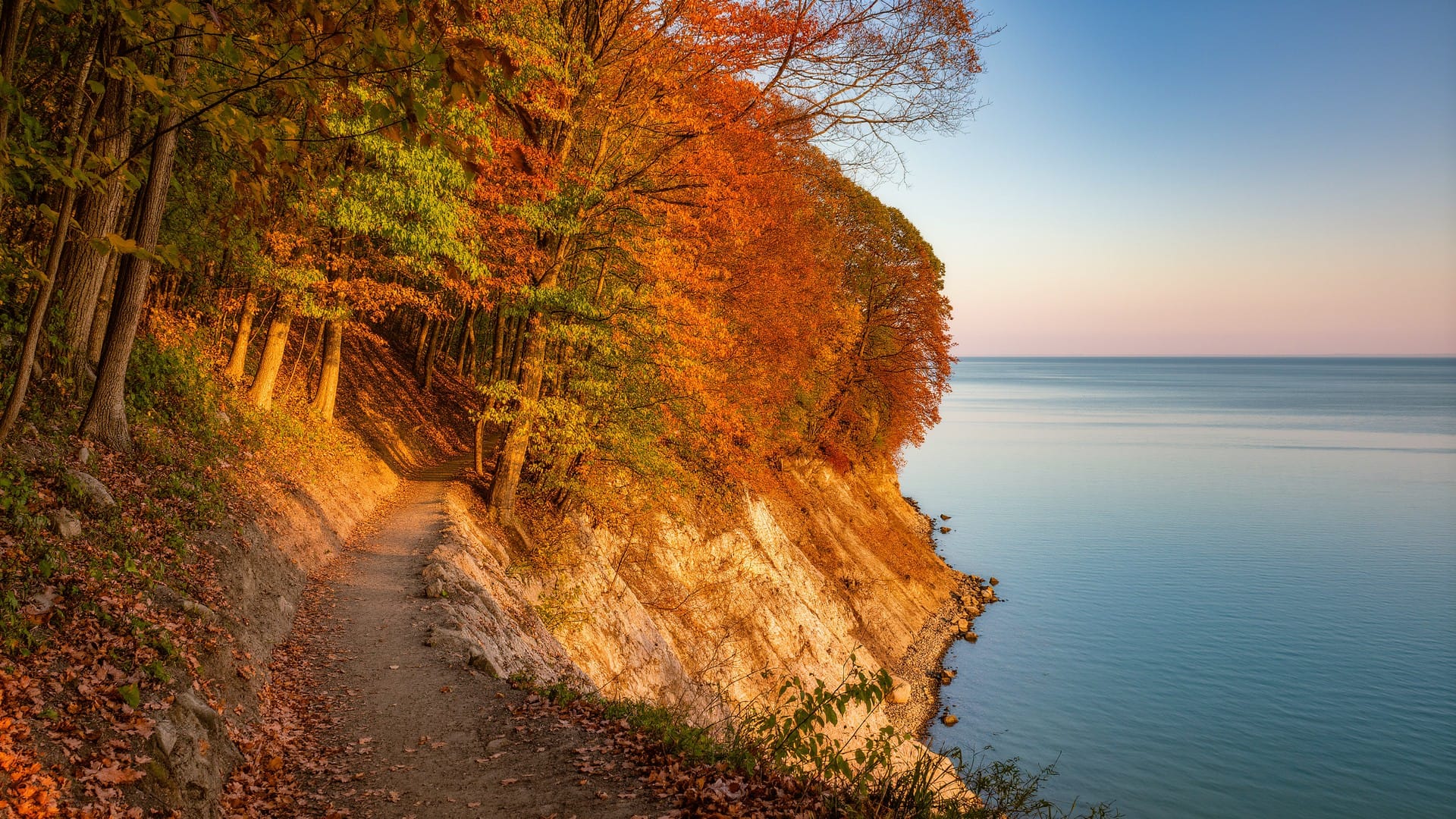 Best Hikes Near Cleveland, Ohio: 10 Trails and Day Trips