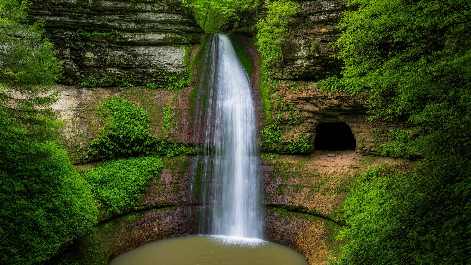 Charleston Falls Preserve: Ohio's Miniature Niagara Hike
